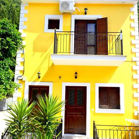 Dourios Ippos Apartments Frikes المظهر الخارجي الصورة