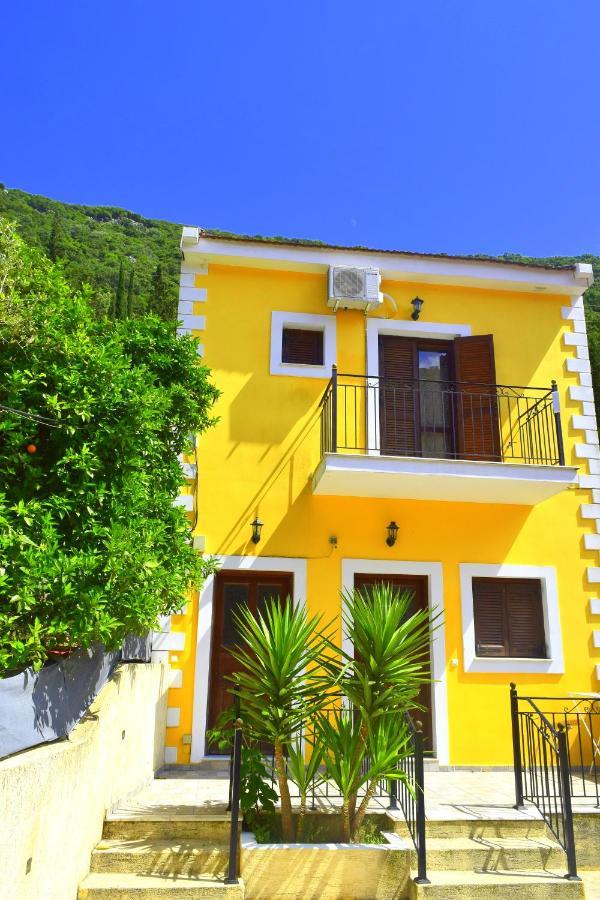 Dourios Ippos Apartments Frikes المظهر الخارجي الصورة