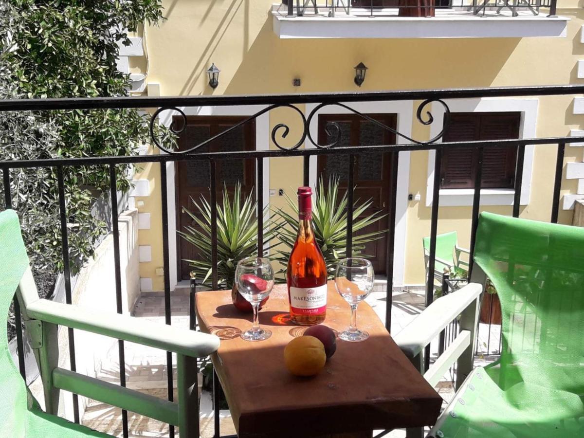 Dourios Ippos Apartments Frikes المظهر الخارجي الصورة
