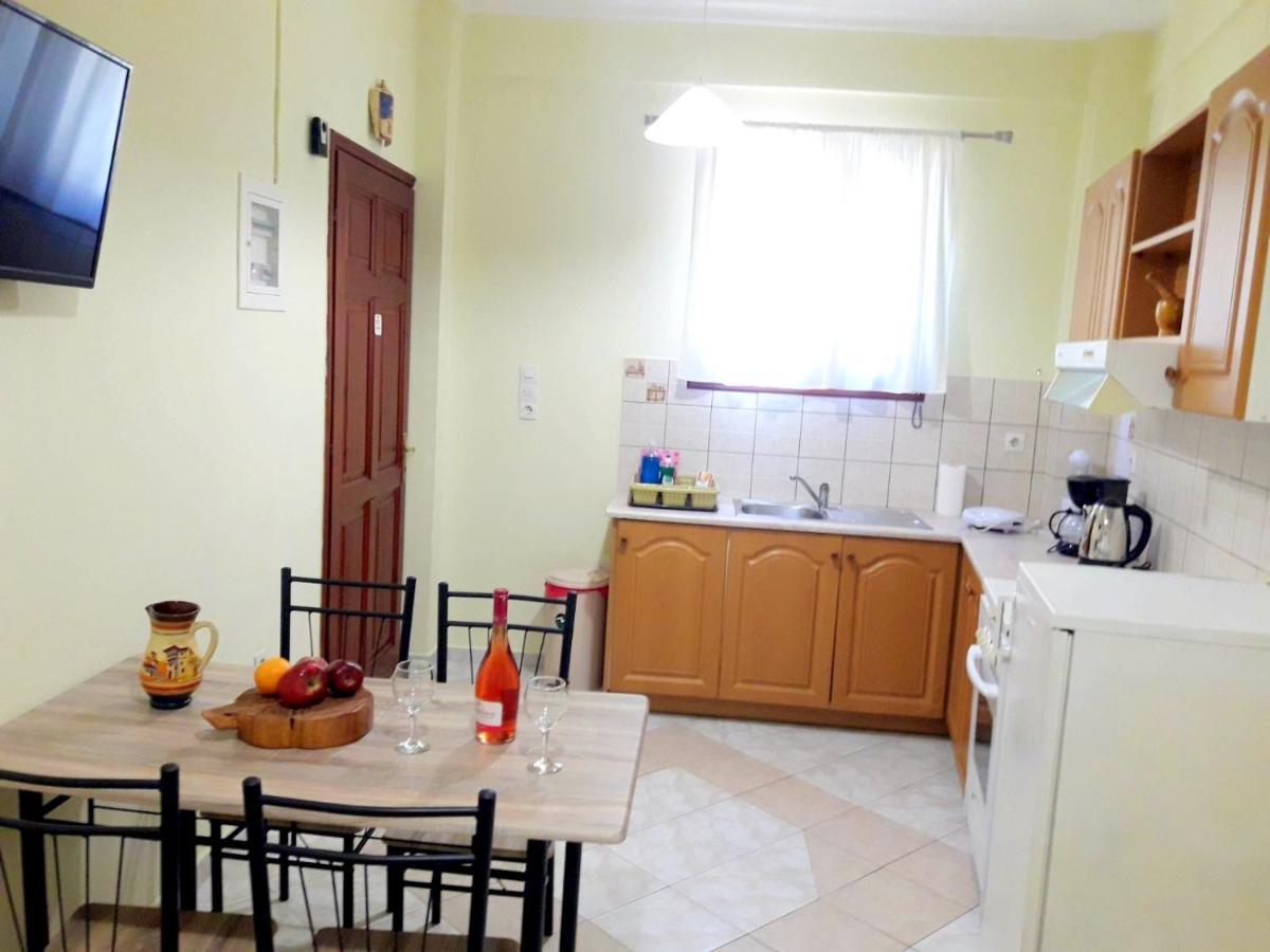 Dourios Ippos Apartments Frikes المظهر الخارجي الصورة