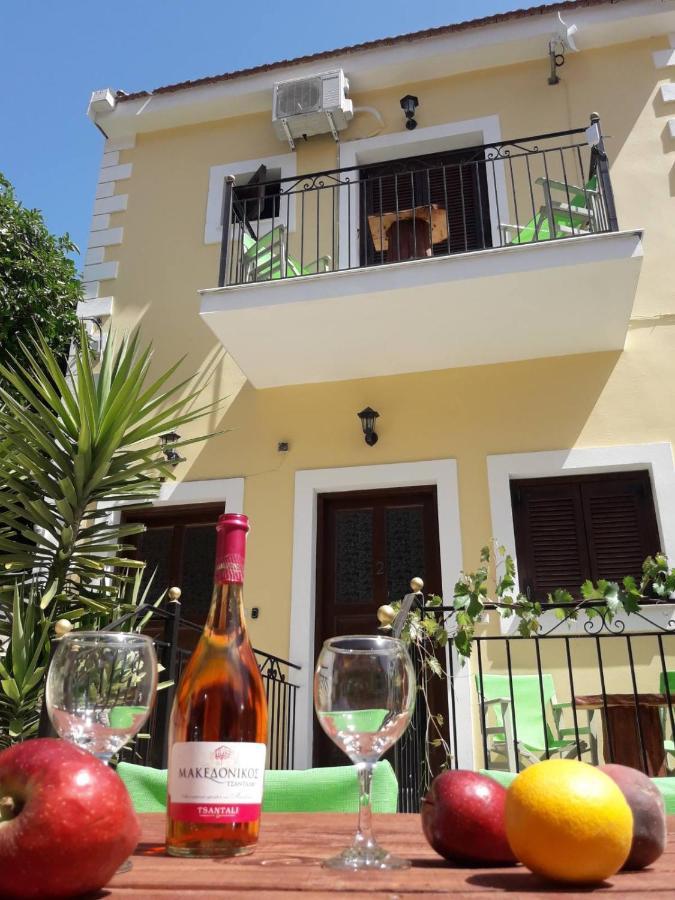 Dourios Ippos Apartments Frikes المظهر الخارجي الصورة